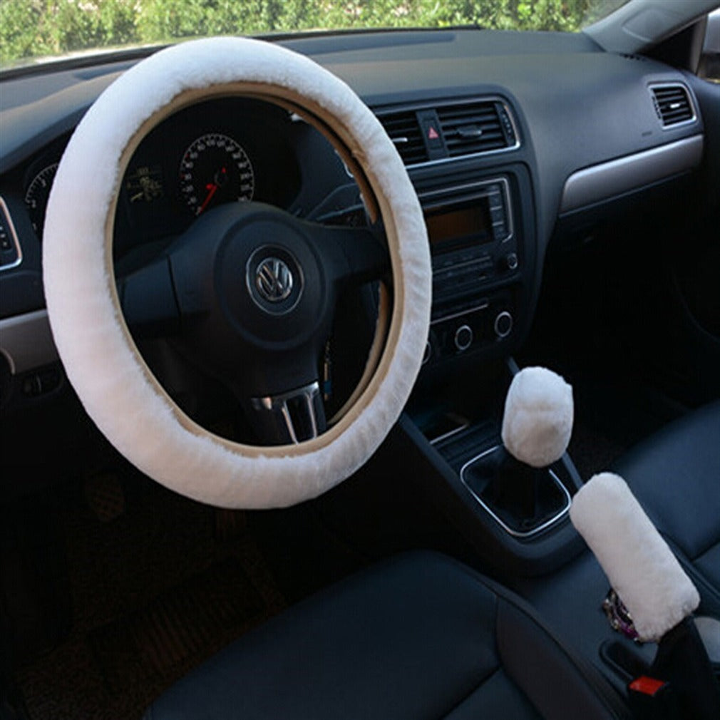 Cute Plush Car Steering Wheel Cover – Soft and Stylish